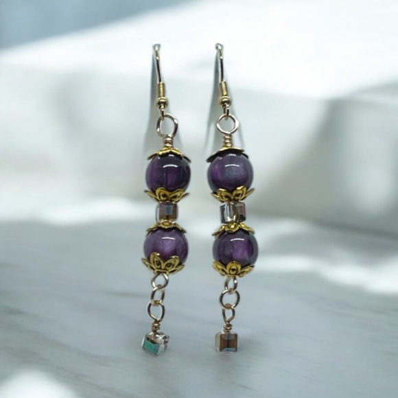 Handcrafted Dangling Earrings - Picture 3 of 4